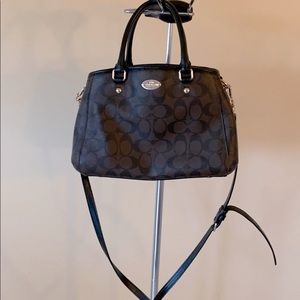 Authentic Classic Coach Hand/Shoulder Bag